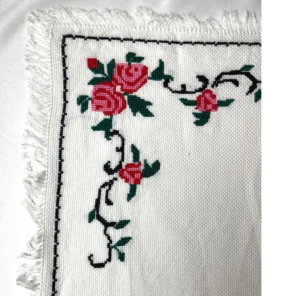 Vtg cross stitch square Table Topper embroidered floral pink red Star fringe